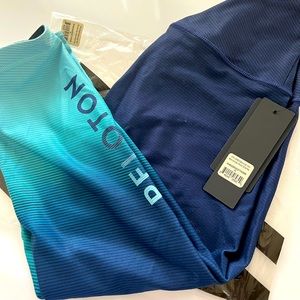 Peloton WITH Stripe Fade Revisable Cropped Leggings